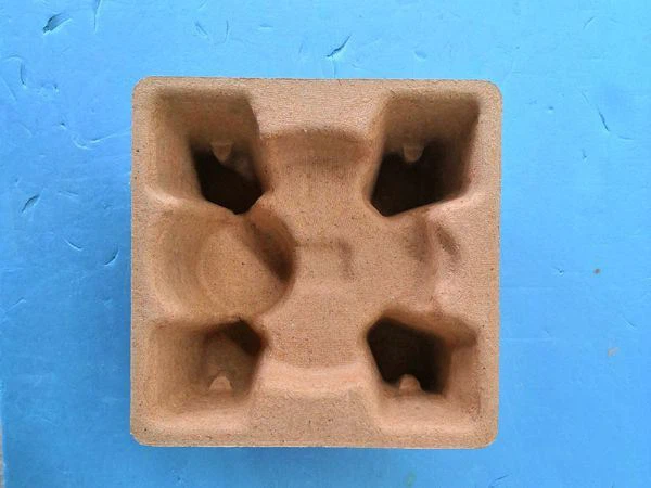 Gegoten pulpbakken voor flessen